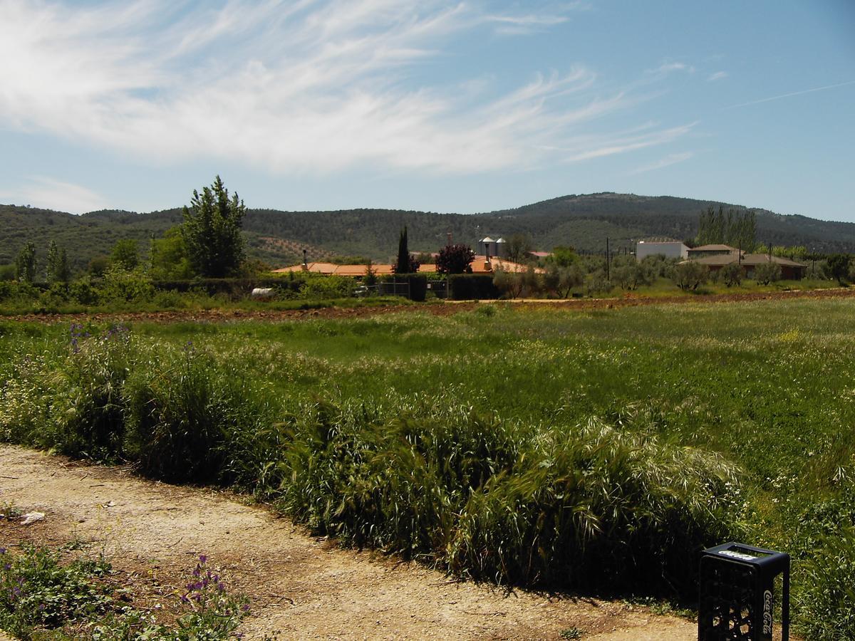 Hotel Rural La Cimbarra Aldeaquemada Bagian luar foto