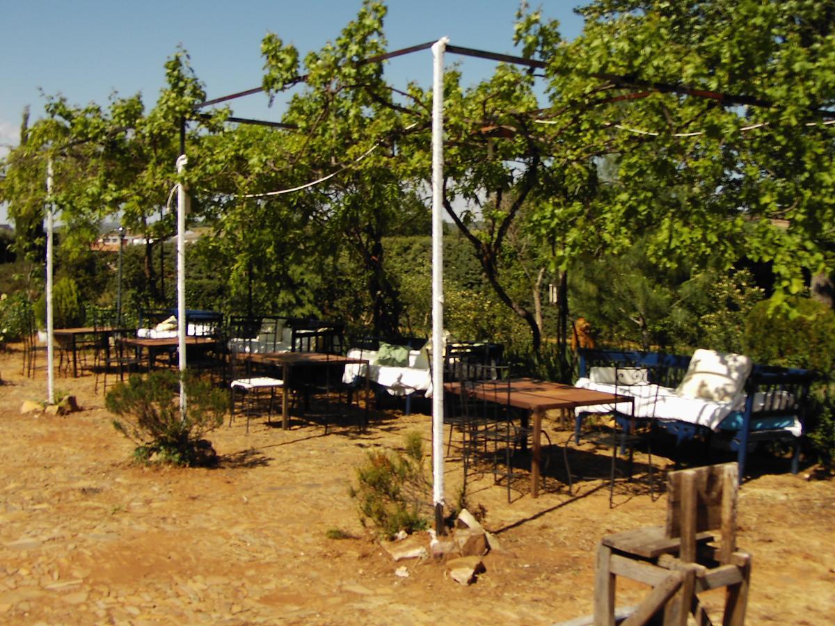 Hotel Rural La Cimbarra Aldeaquemada Bagian luar foto