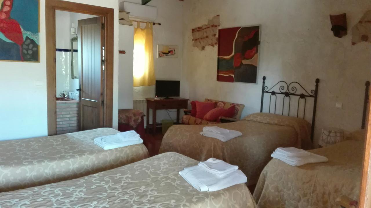 Hotel Rural La Cimbarra Aldeaquemada Bagian luar foto