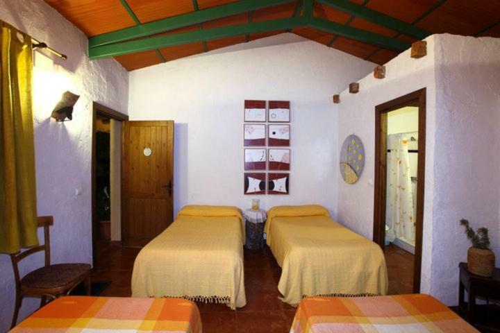 Hotel Rural La Cimbarra Aldeaquemada Bagian luar foto