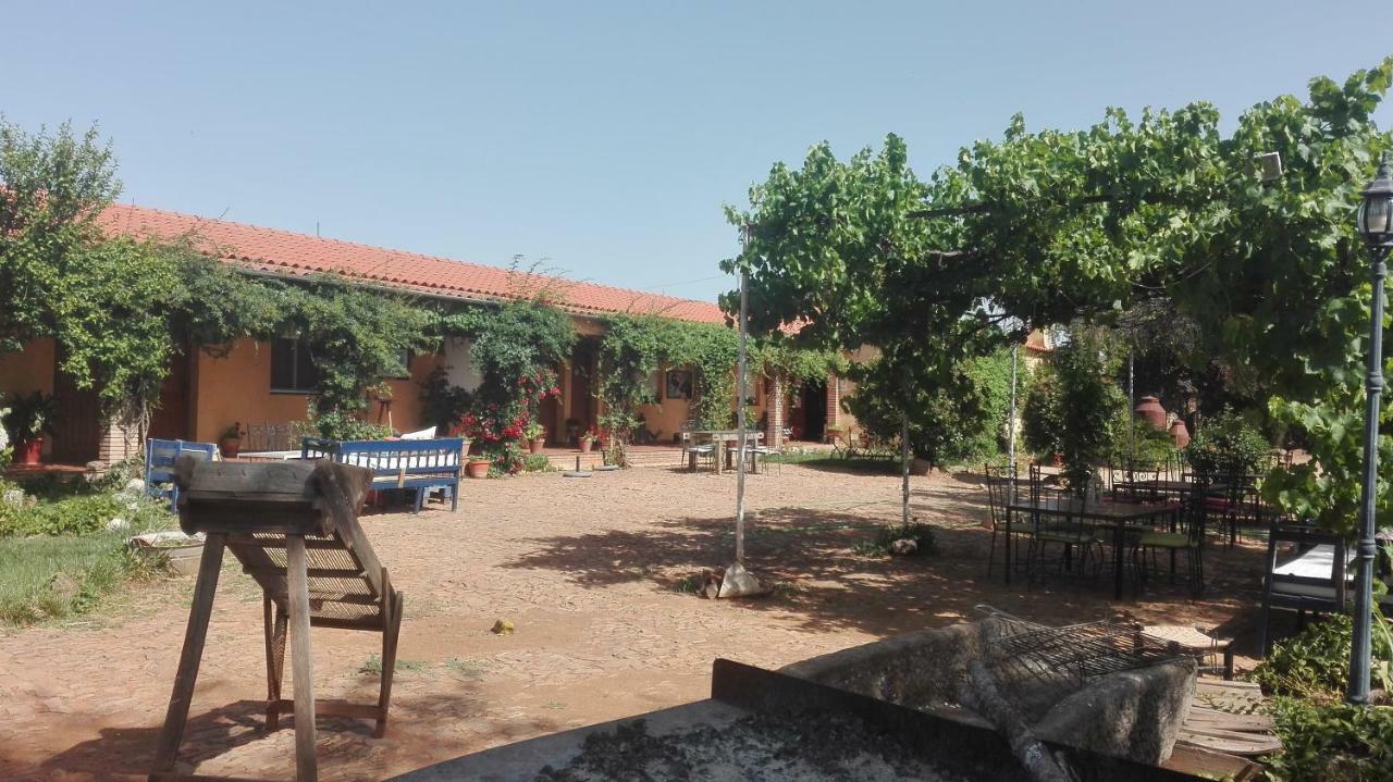 Hotel Rural La Cimbarra Aldeaquemada Bagian luar foto